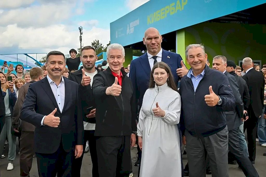 организаторы марафона