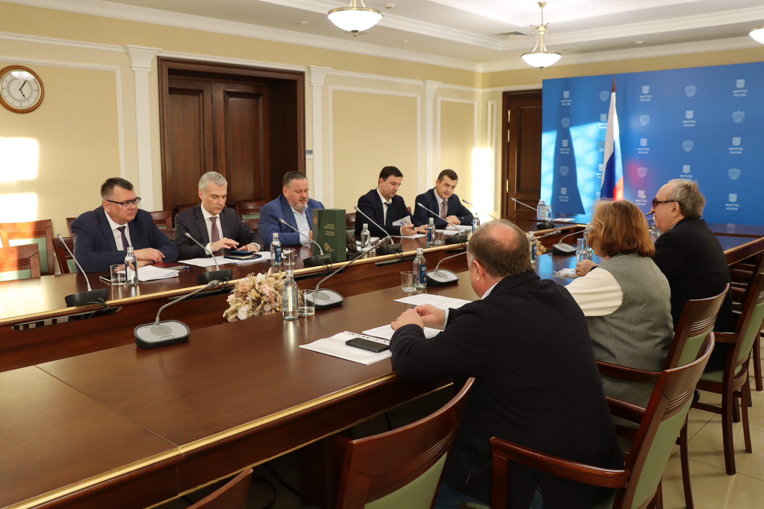 Рабочая встреча ВОС и Минтруда России: курс на расширение поддержки людей с инвалидностью по зрению