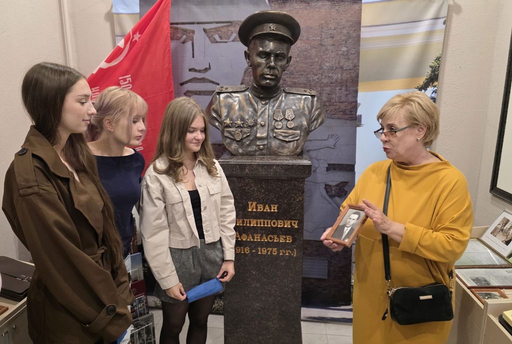 Студенты в музее