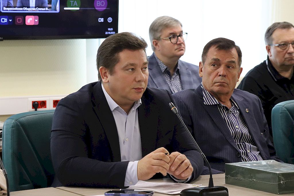 начальник Управления правовой работы АУ ВОС Максим Фёдоров