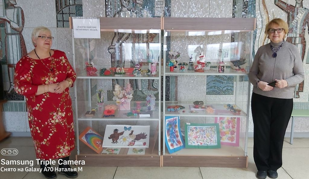 В Озёрске открылась выставка прикладного творчества Всероссийского общества слепых