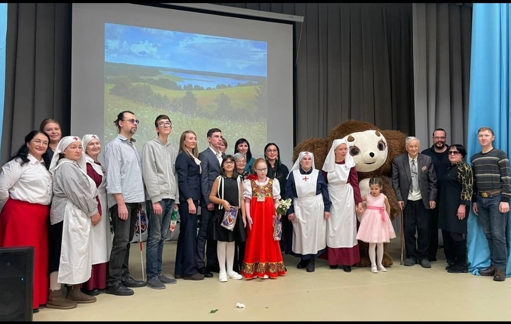 Яркий голос, доброе сердце. Маленькие активисты из Ханты-Мансийска дарят праздник