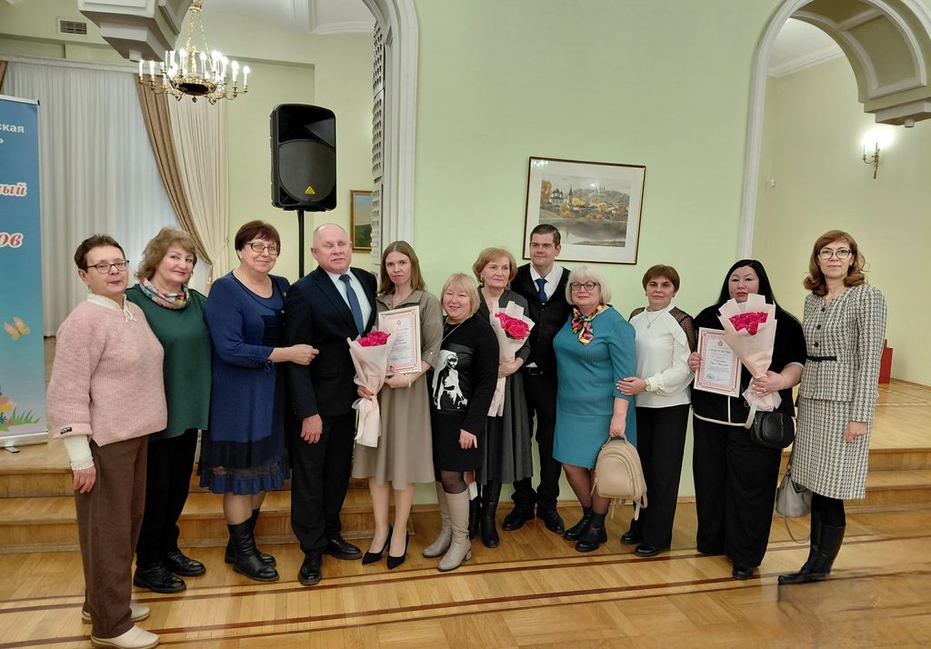 Губернатор Владимирской области отметил наградами членов ВОС