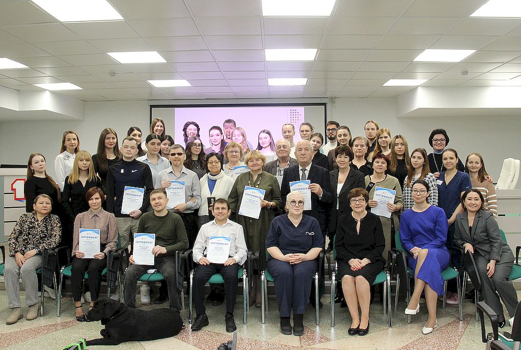 В Тюмени впервые провели специализированную школу сахарного диабета для незрячих пациентов