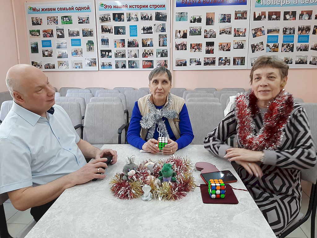 Новогодний турнир по спидкубингу прошёл в Комсомольске на Амуре