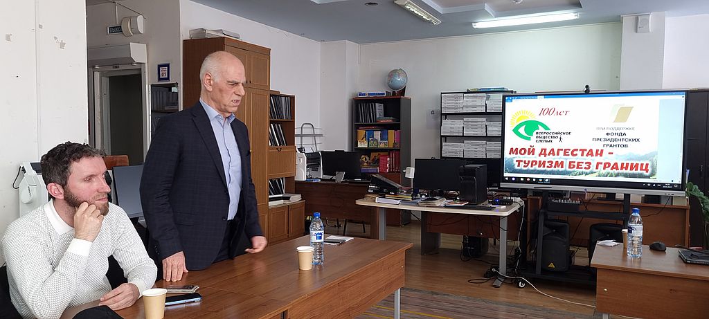 выступает руководитель проекта