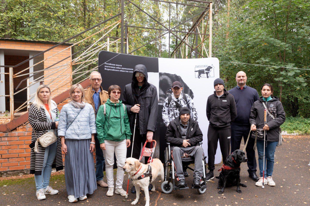 СВОшники с собаками