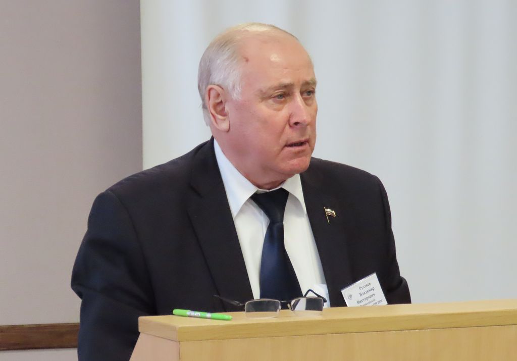 Доклад руководителя администрации АУ ВОС В. В. Рузояева